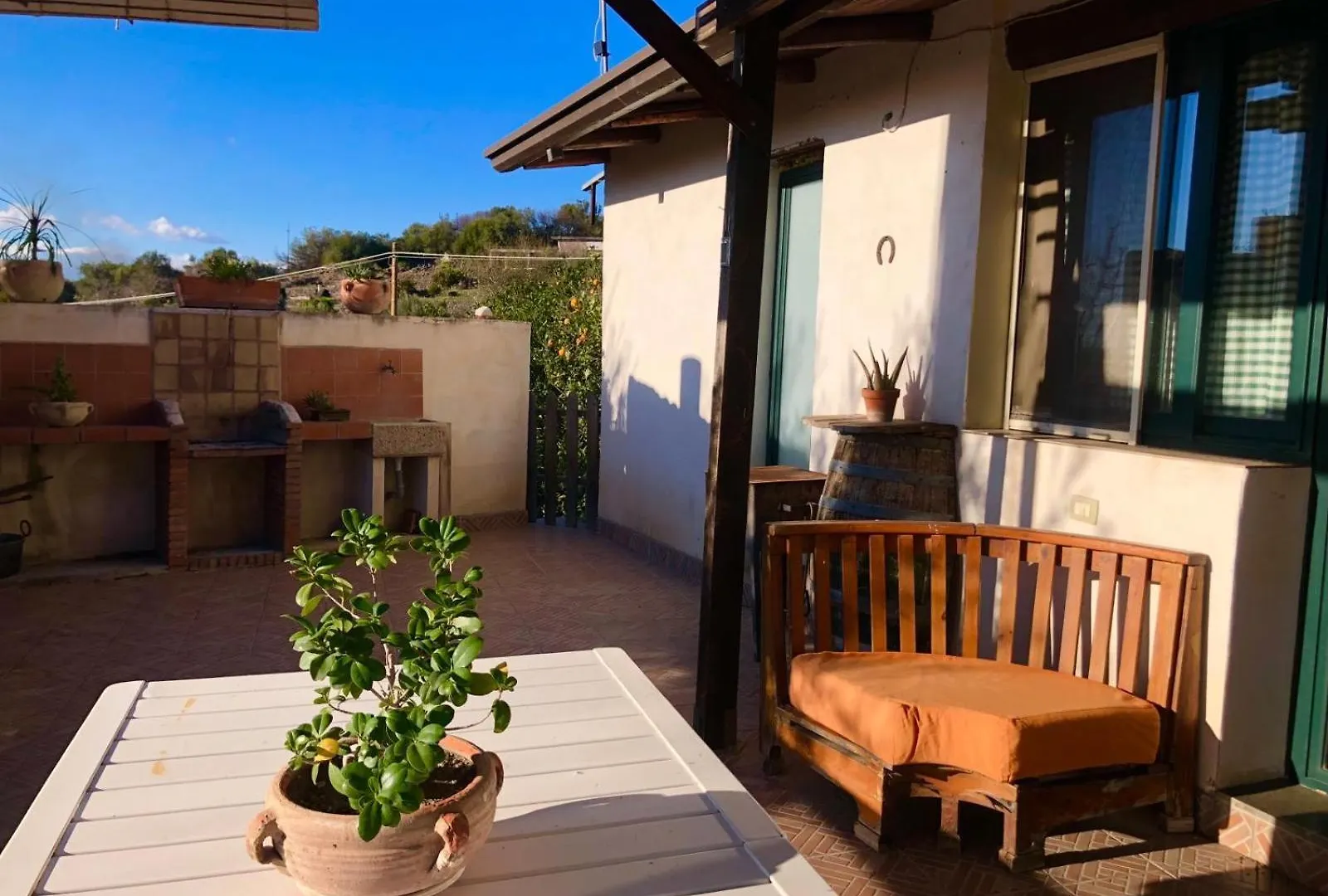 Casa Vacanza L'Ulivo Paterno  Casa vacanze Paterno (Sicily)