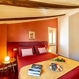 https://house-of-chariot.emilia-romagnahotels.net